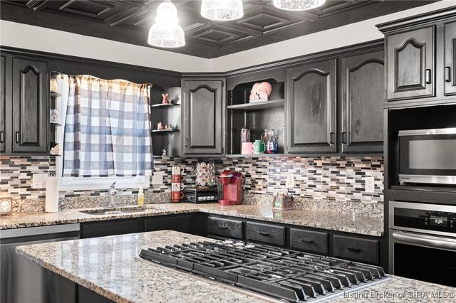 3202 Childers Drive, Jeffersonville, IN 47130