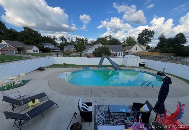 3202 Childers Drive, Jeffersonville, IN 47130