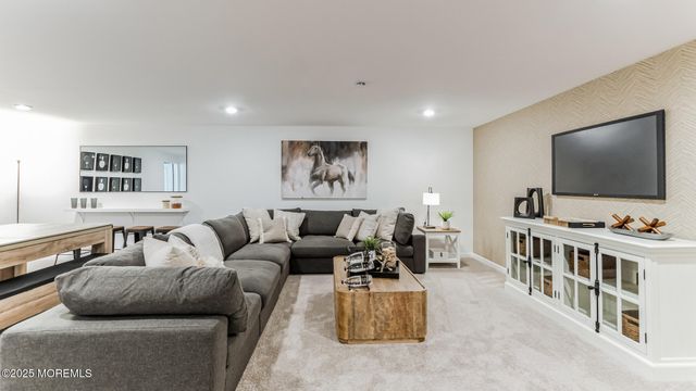 10 E Garfield Avenue, Atlantic Highlands, NJ 07716