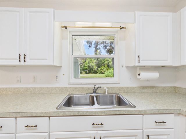 11236 N RAIN POINT, Inglis, FL 34449