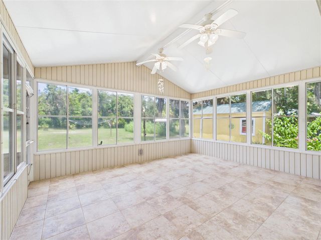 11236 N RAIN POINT, Inglis, FL 34449