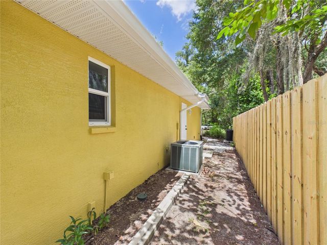 11236 N RAIN POINT, Inglis, FL 34449