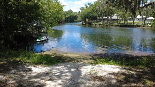 11236 N RAIN POINT, Inglis, FL 34449