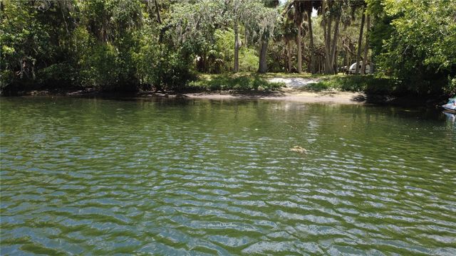 11236 N RAIN POINT, Inglis, FL 34449