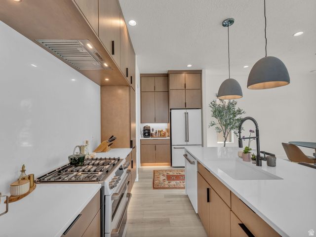 11609 S DORIAN DR, South Jordan, UT 84009