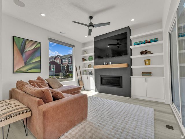 11609 S DORIAN DR, South Jordan, UT 84009