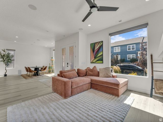 11609 S DORIAN DR, South Jordan, UT 84009