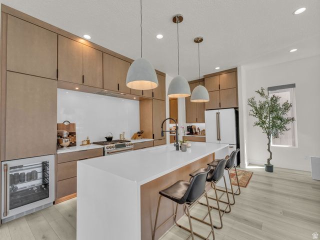 11609 S DORIAN DR, South Jordan, UT 84009