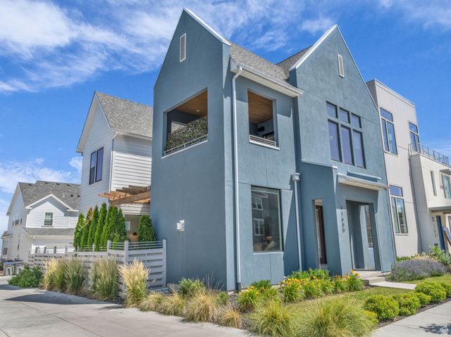 11609 S DORIAN DR, South Jordan, UT 84009