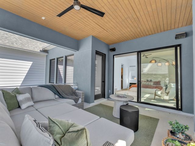 11609 S DORIAN DR, South Jordan, UT 84009