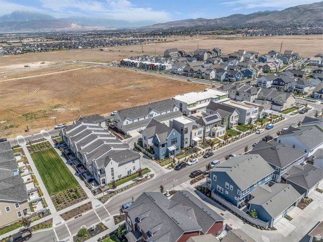 11609 S DORIAN DR, South Jordan, UT 84009