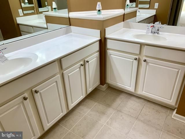 8014 EASTON VILLAGE DR, Easton, MD 21601