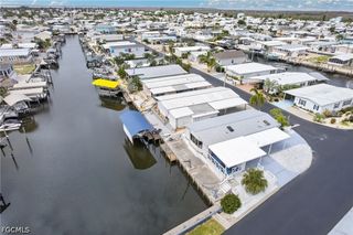 3032 Bounty LN, St James City, FL 33956