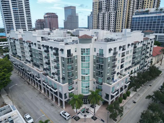 600 S Dixie Highway 352, West Palm Beach, FL 33401