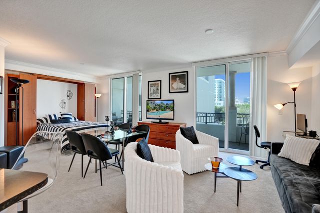 600 S Dixie Highway 352, West Palm Beach, FL 33401