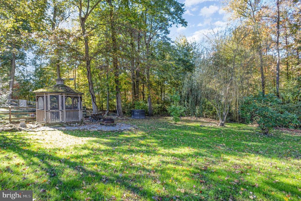 Image 2 of property listing at 5 KINGS CT, Elkton, MD 21921