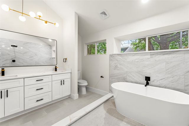 114 Hollywood Drive, Glenn Heights, TX 75154