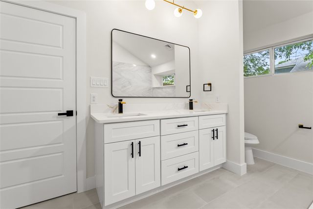 114 Hollywood Drive, Glenn Heights, TX 75154