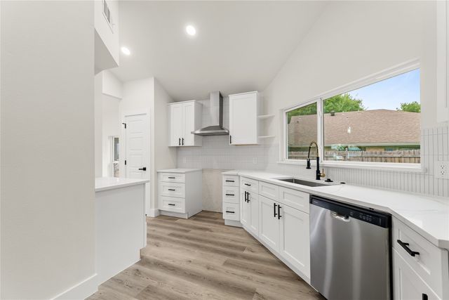 114 Hollywood Drive, Glenn Heights, TX 75154