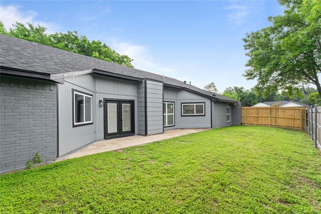 114 Hollywood Drive, Glenn Heights, TX 75154