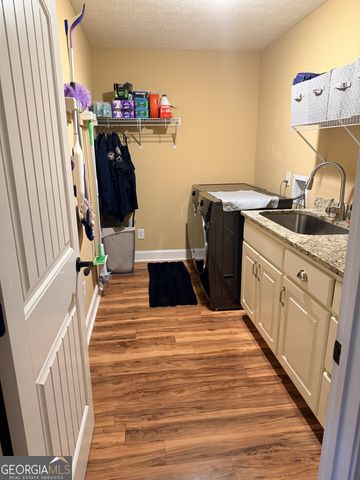 44 Viburnum Way, Pine Mountain, GA 31822