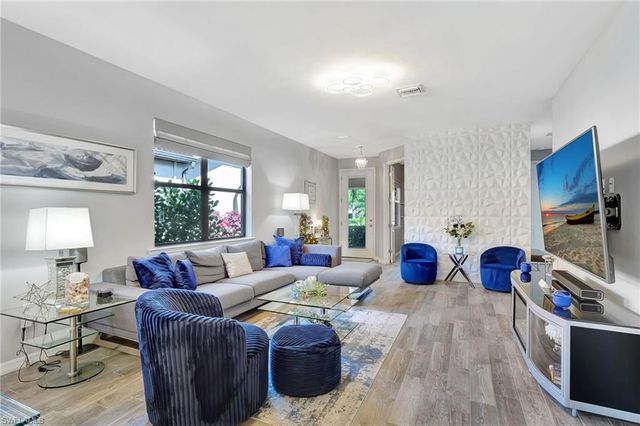 10908 Clarendon ST, Fort Myers, FL 33913