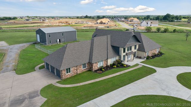 8120 E 112th Street North, Owasso, OK 74055