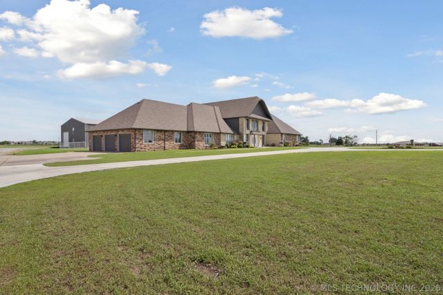 8120 E 112th Street North, Owasso, OK 74055
