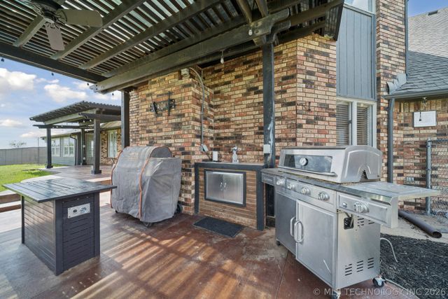 8120 E 112th Street North, Owasso, OK 74055