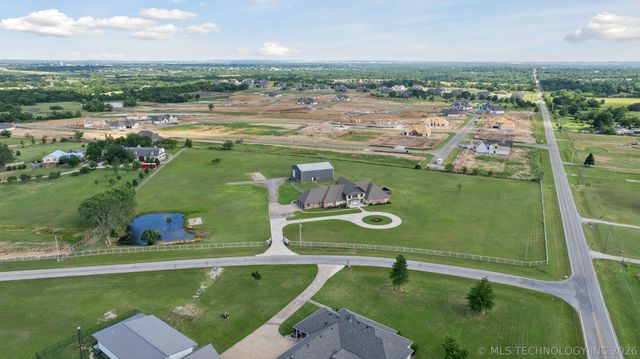 8120 E 112th Street North, Owasso, OK 74055
