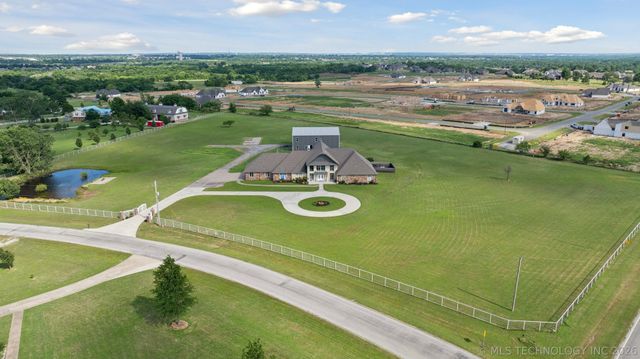 8120 E 112th Street North, Owasso, OK 74055