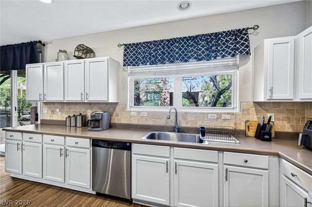 8796 Salvestrin Point Avenue, Las Vegas, NV 89148