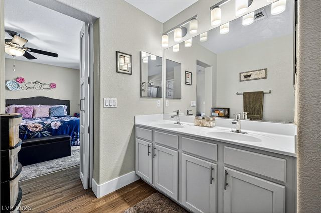 8796 Salvestrin Point Avenue, Las Vegas, NV 89148