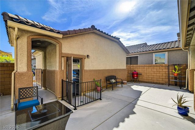 8796 Salvestrin Point Avenue, Las Vegas, NV 89148