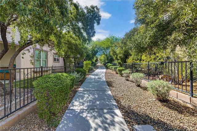 8796 Salvestrin Point Avenue, Las Vegas, NV 89148
