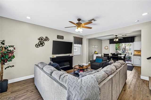 8796 Salvestrin Point Avenue, Las Vegas, NV 89148