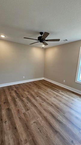 2212 S 19th Street, Paragould, AR 72450