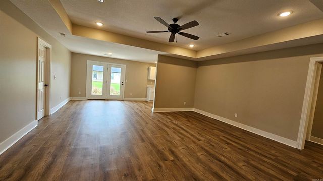 2212 S 19th Street, Paragould, AR 72450