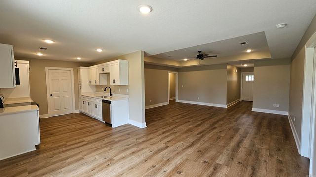 2212 S 19th Street, Paragould, AR 72450
