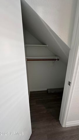 7801 N 44TH Drive, Glendale, AZ 85301