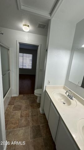 7801 N 44TH Drive, Glendale, AZ 85301