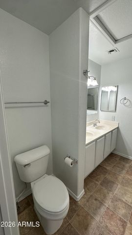 7801 N 44TH Drive, Glendale, AZ 85301