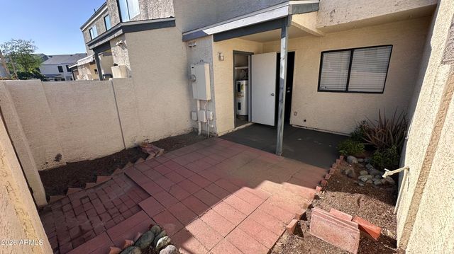 7801 N 44TH Drive, Glendale, AZ 85301