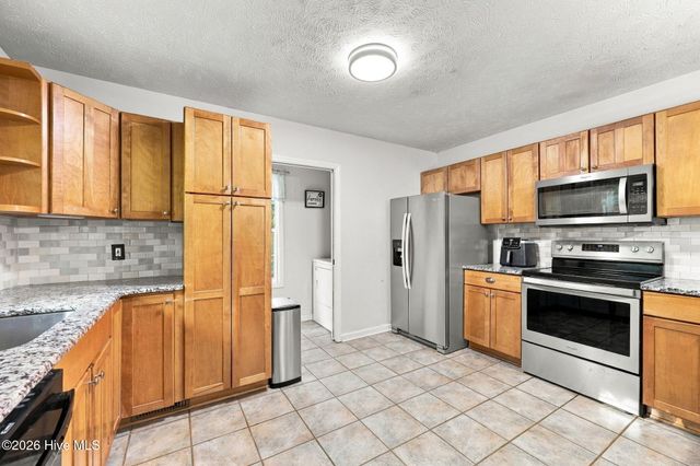 135 Pinesage Drive, West End, NC 27376
