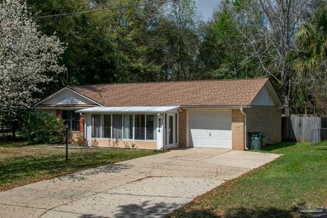 6514 Oakcrest Rd, Milton, FL 32570