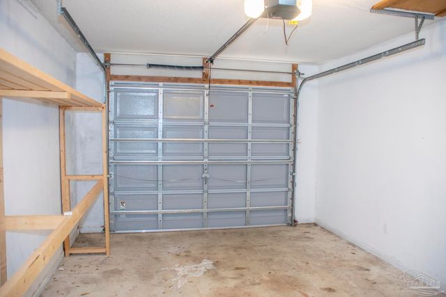 6514 Oakcrest Rd, Milton, FL 32570