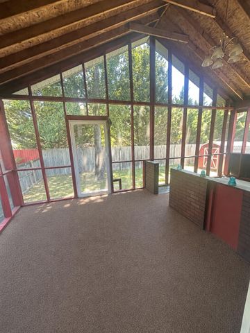 8516 Oak View Drive, Chattanooga, TN 37421