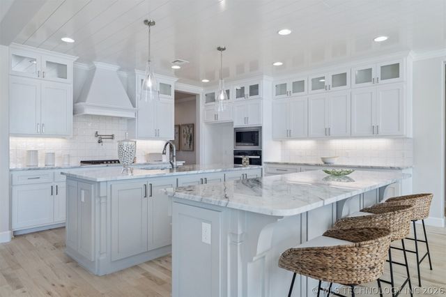 17576 S 52nd East Avenue, Bixby, OK 74008