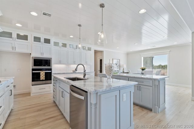 17576 S 52nd East Avenue, Bixby, OK 74008