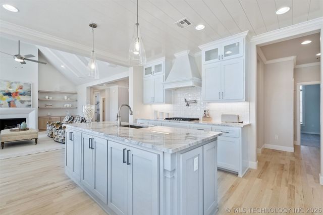 17576 S 52nd East Avenue, Bixby, OK 74008